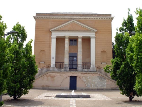 Petit Château