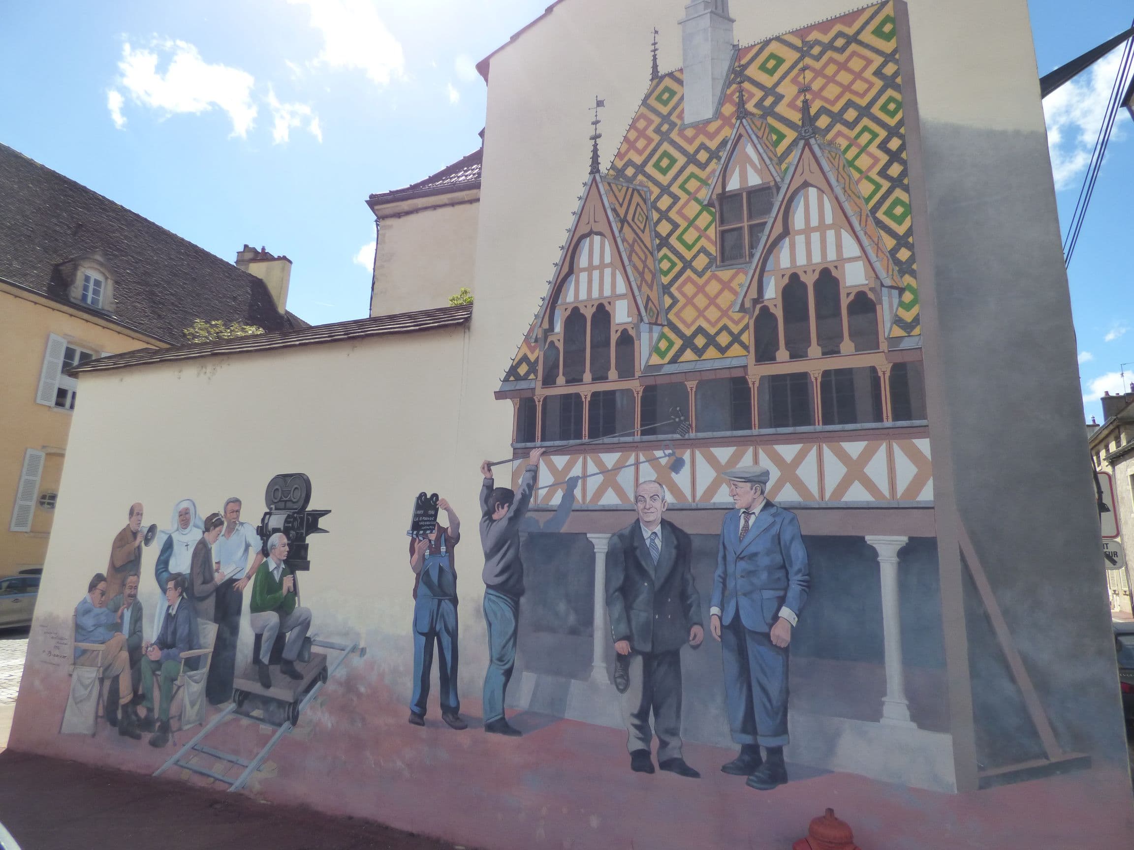 File:Place Docteur Jorrot, Beaune - mural by Patrick Bidaux ...