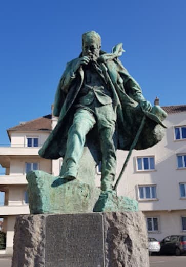 Monument à Victor Hugo
