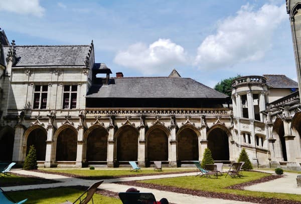 Cloître de la Psalette