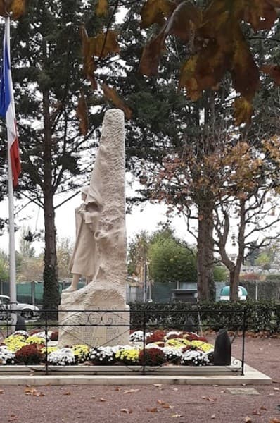 Monument Communal